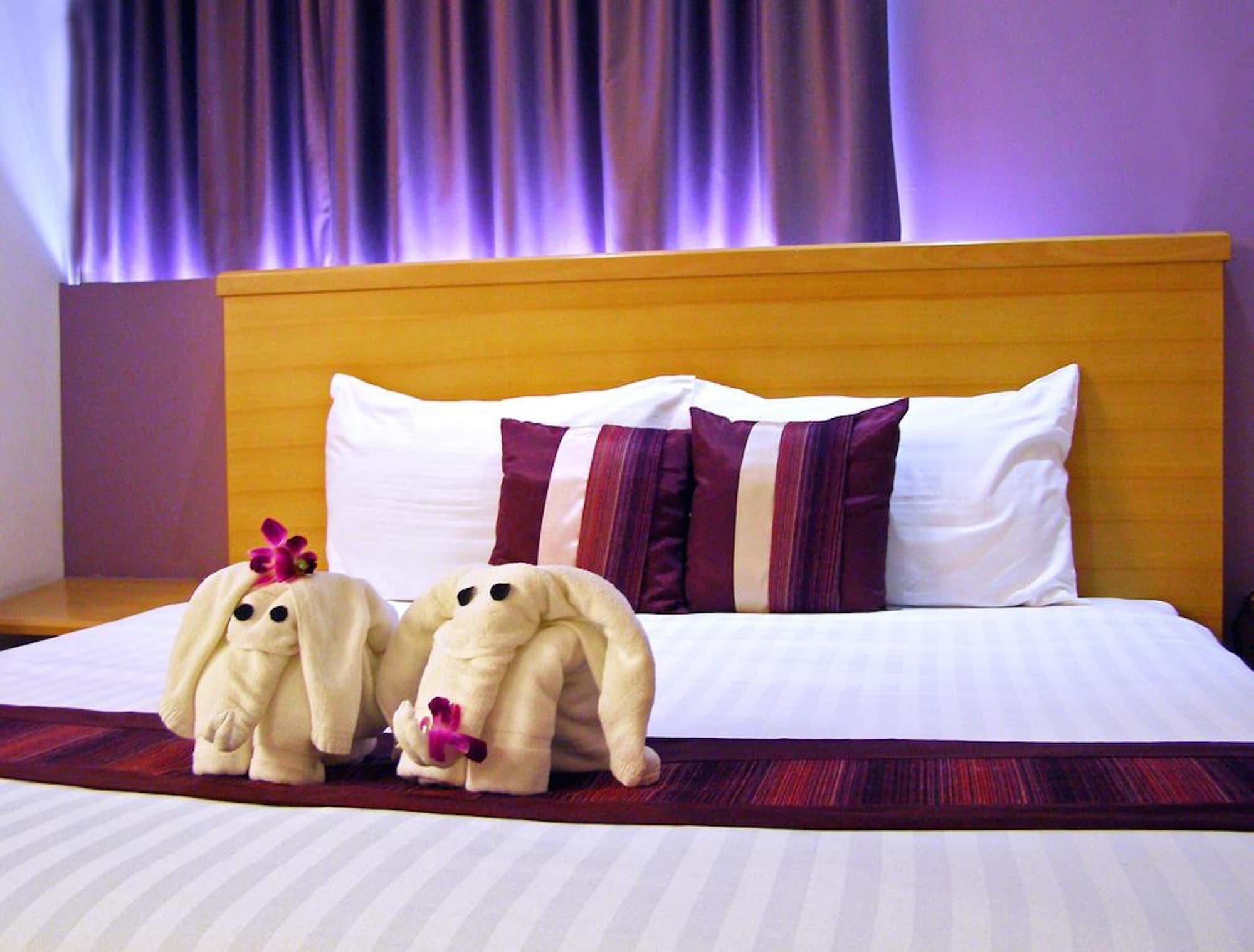 Iyarin @ Tuk Chang Hotel Bangkok Esterno foto